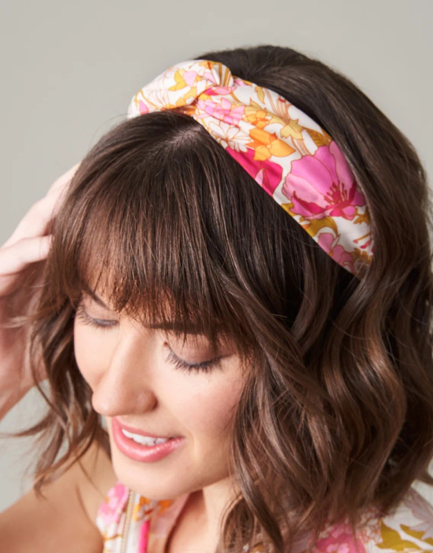 woman wearing tropical themed headband